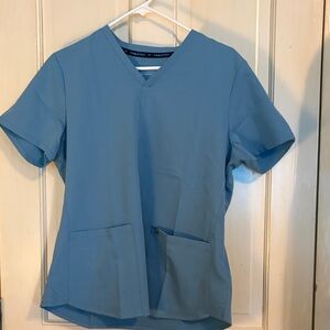 Fabletics Light Blue Short Sleeve scrub top size large